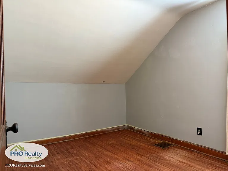 1306 Lafond Ave — Photo 13