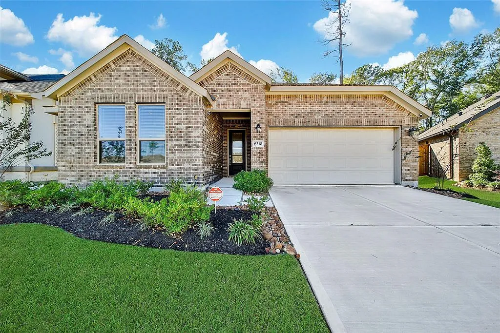 3 bed, 2093 sqft, $2,800 — Photo 1