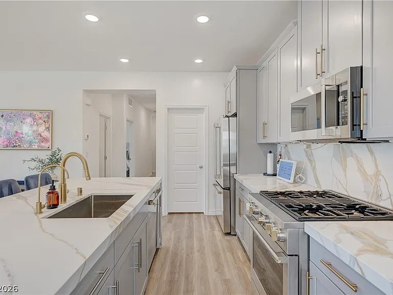 600 N Carriage Hill Dr #2084 — Photo 4