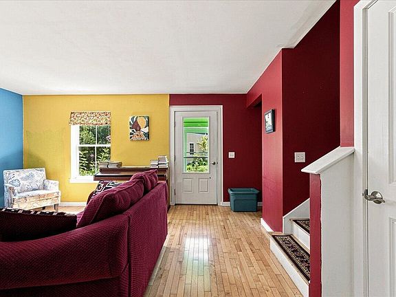 3rd image of 12 Pooler Farm Way