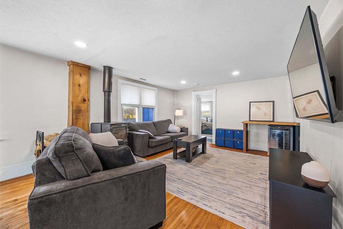 next background image