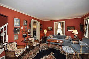 5th image of 343 S Carlyle Pl