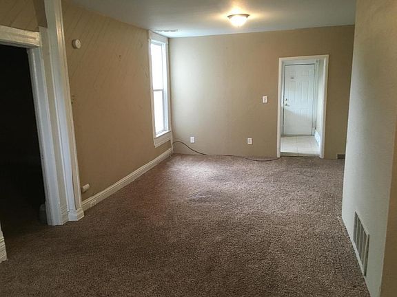 3rd image of 1513 Greenwood Ave APT 1