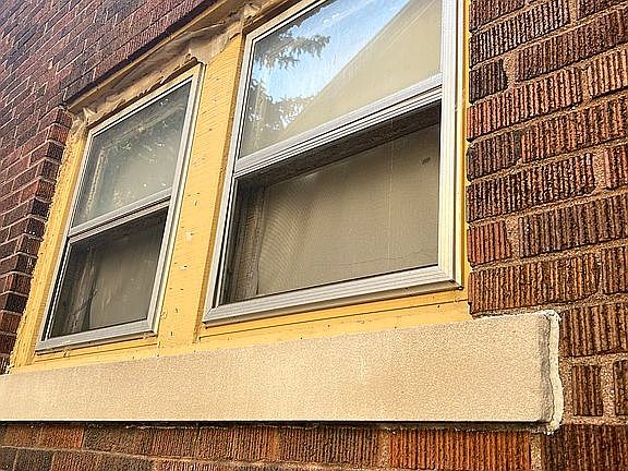 3rd image of 799 Lakewood St
