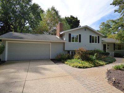 18250 Clairmont Dr, South Bend, IN, 46637