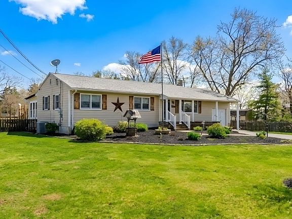 2nd image of 377 Triangle Rd