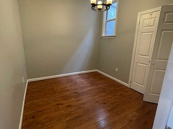 4th image of 3311 Broadway #2C