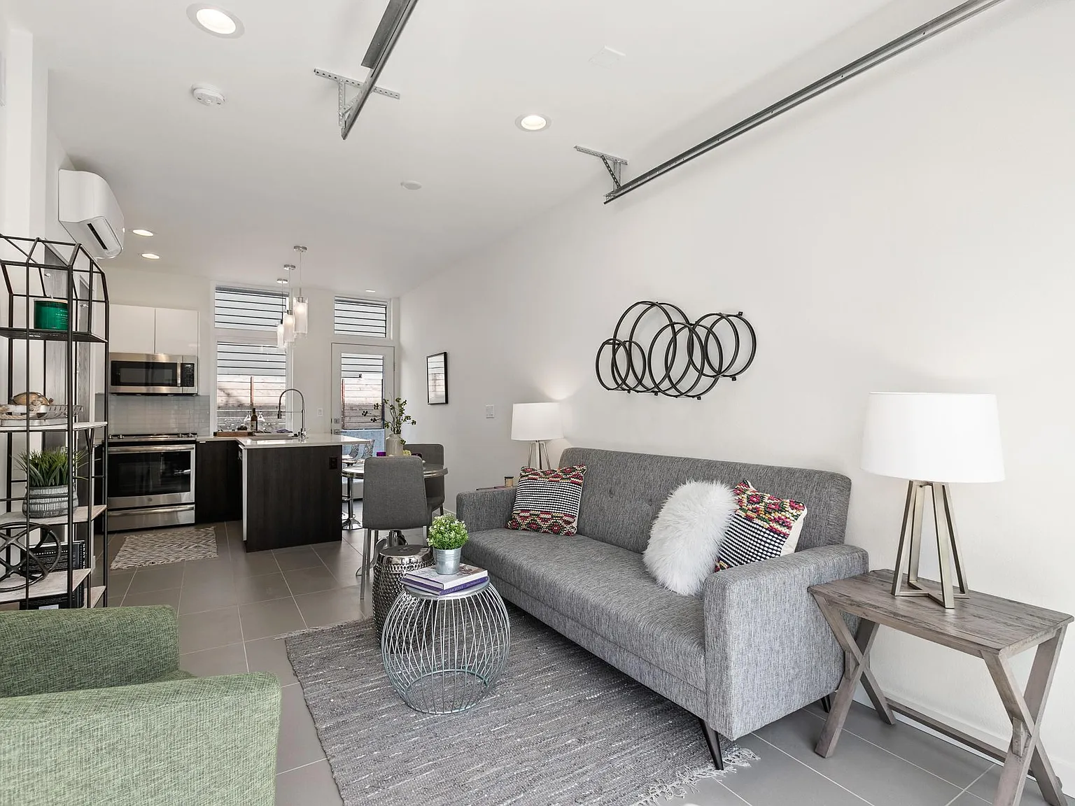 2 bed, 2.5 bath, 1026 sqft, $3,395 — Photo 4