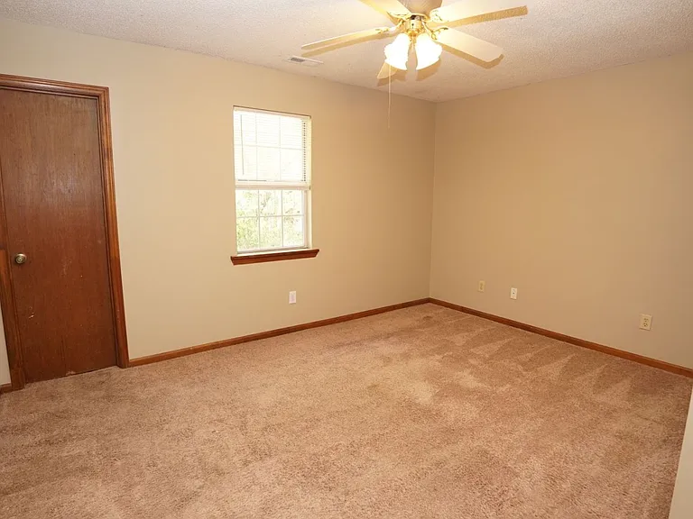 103 N Ginger Dr — Photo 10