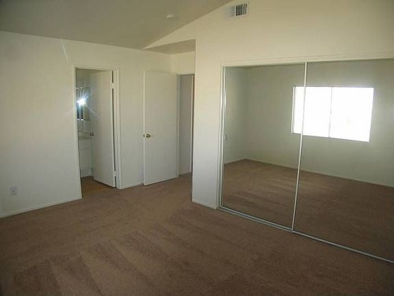 MBed. w/Large Closet