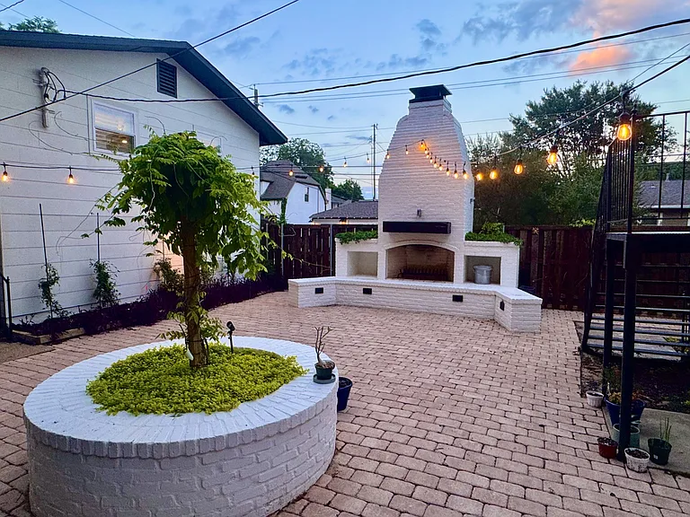 Our beautiful outdoor courtyard, just imagine the lifelong memories which can be made in this majestic space.