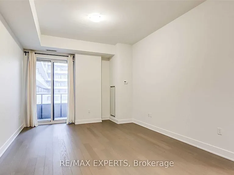 20 Shore Breeze Dr #450 — Photo 19