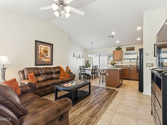 3rd image of 3967 E Hematite Lane