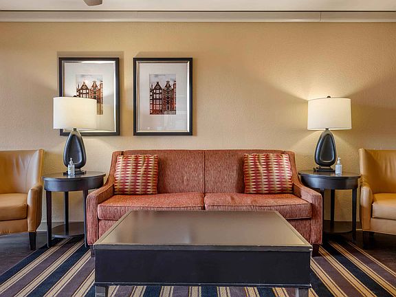 Lobby and Guest Check-in