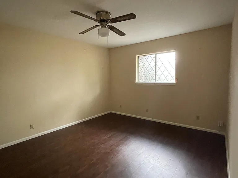 247 Fennel Dr — Photo 10