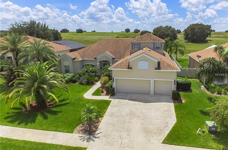 1st image of 2932 Majestic Isle Dr