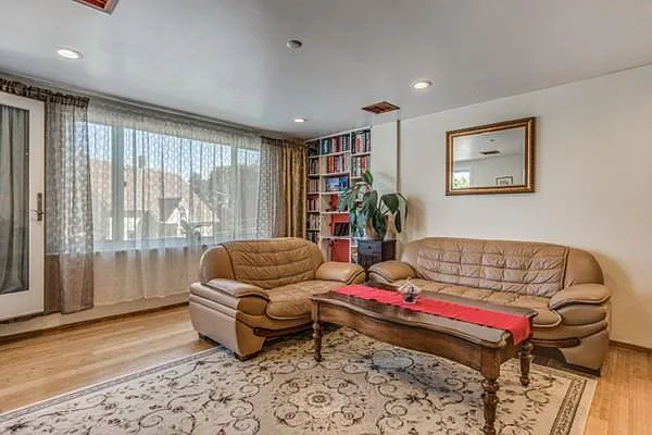 30 Chelsea St #305 — Photo 30