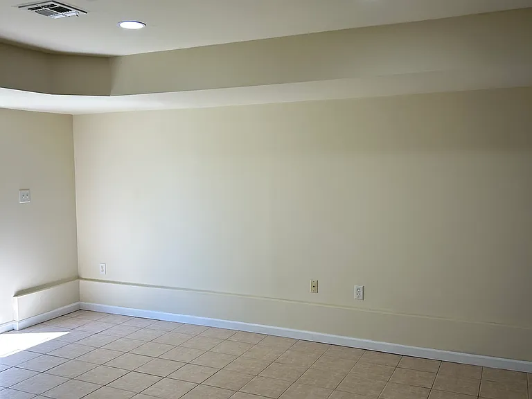 1070 Lafayette St #1 — Photo 2