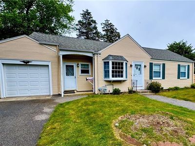 11 Winthrop St, Riverside, RI, 02915