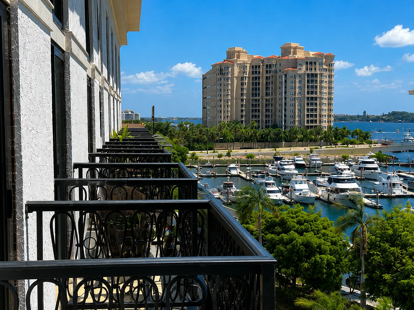 1 bed, 2.5 bath, 1850 sqft, $15,800 — Photo 3