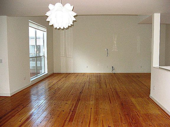 High ceilings add to open feeling!