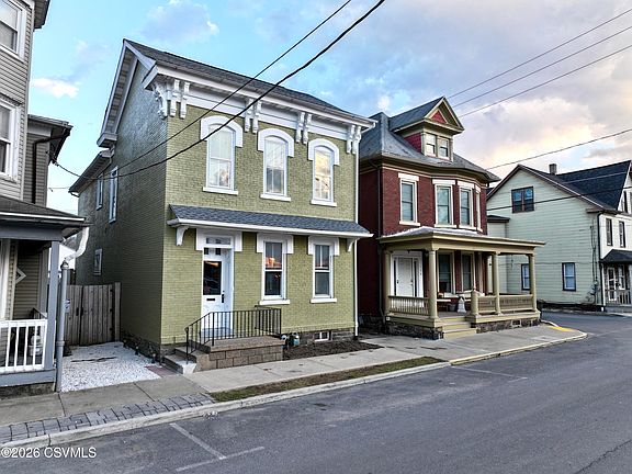 4th image of 124 S 4th St