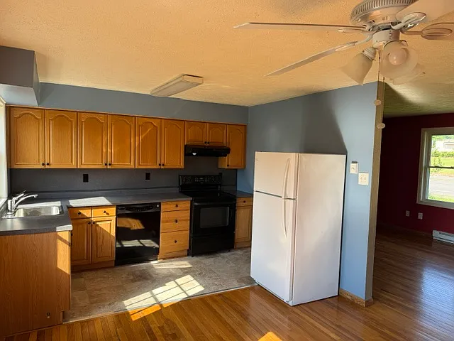 421 S Mountain Blvd — Photo 8