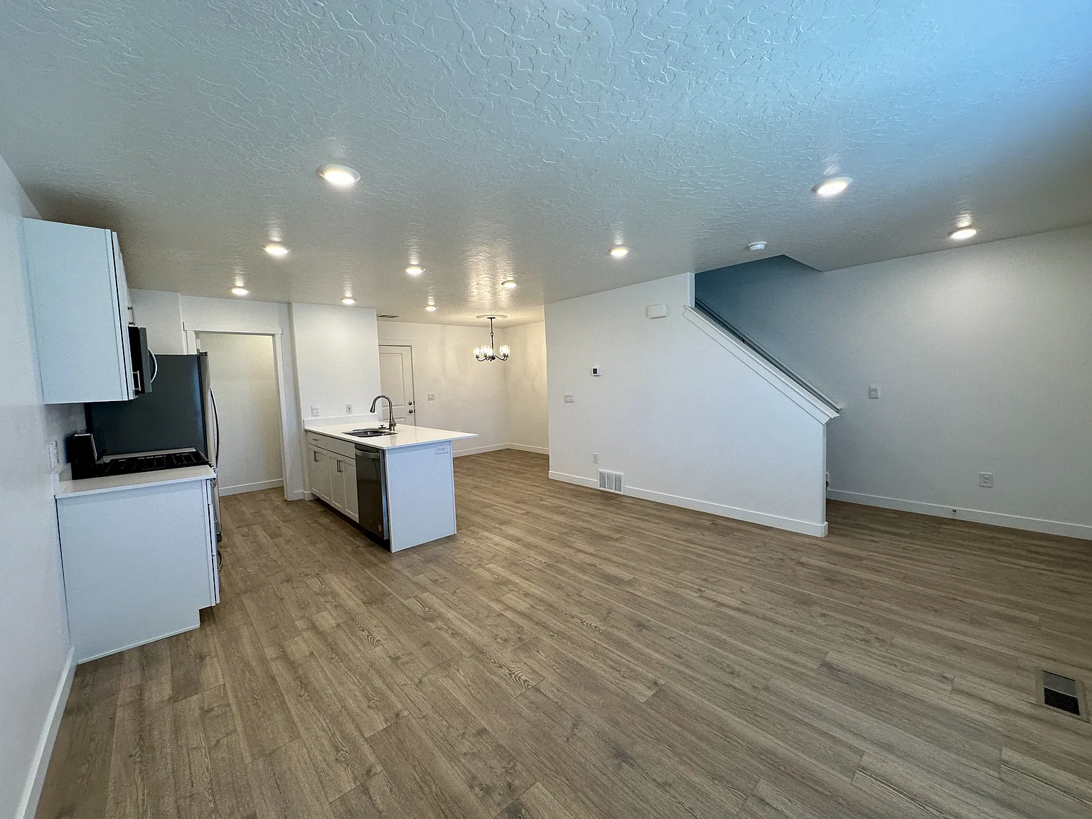 637 N Old Ranch Rd - ELB - 1 — Photo 4
