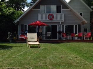 8740 Navaho Trl, Howard City, MI 49329