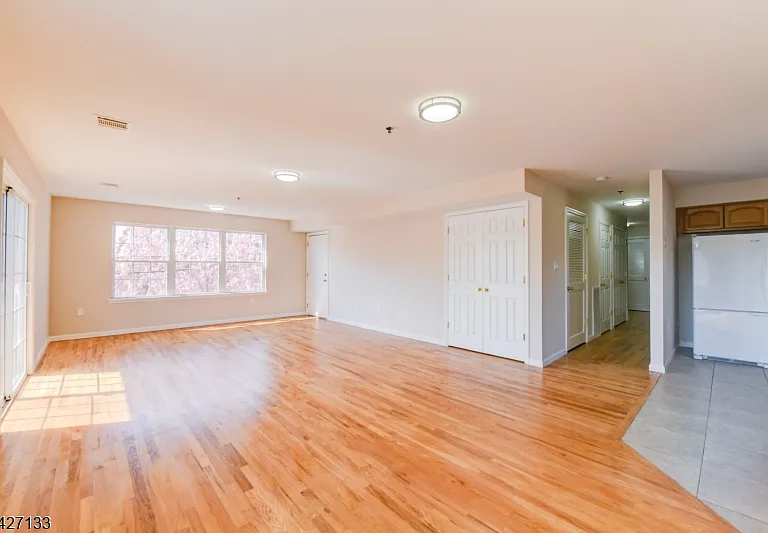15-21 Oraton St #2 — Photo 2