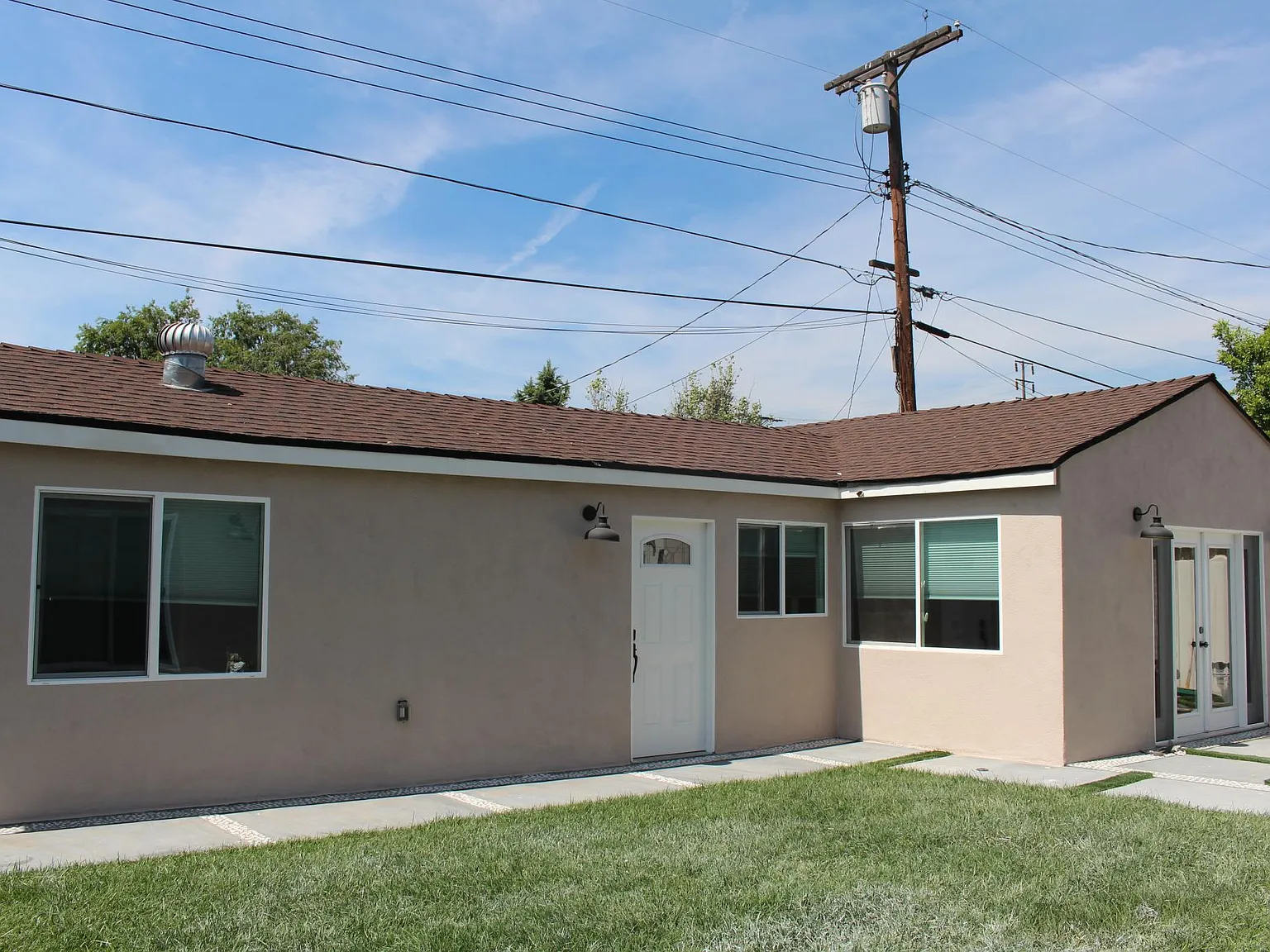 229 Jesse Ave — Photo 1