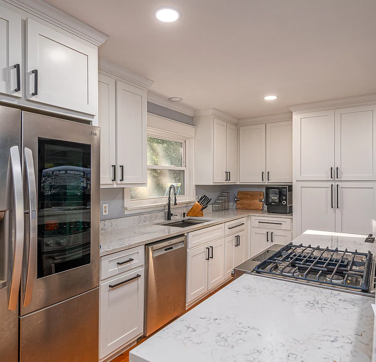 3 bed, 1400 sqft, $3,000 — Photo 2