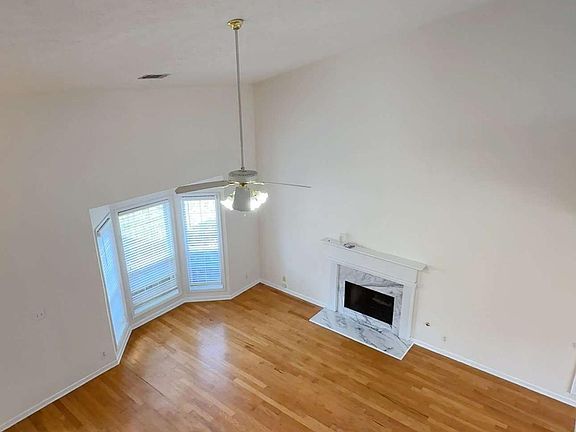 4th image of 5045 Saddle Bridge Ln