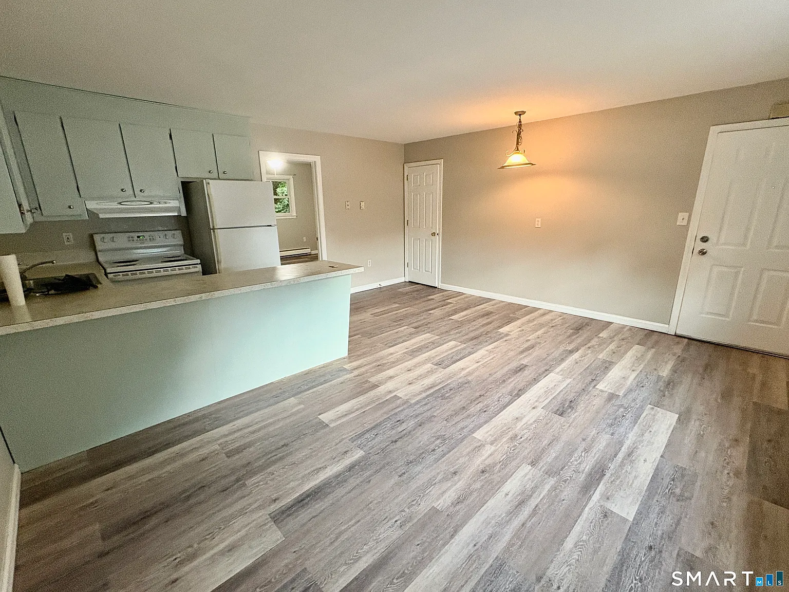 1 bed, 1.0 bath, 700 sqft, $1,450 — Photo 3