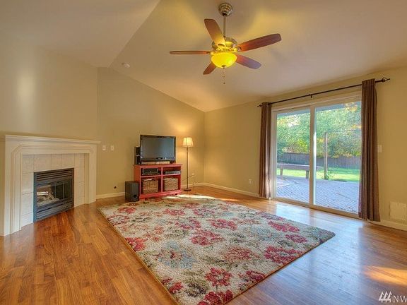 3rd image of 11203 224th Avenue Ct E