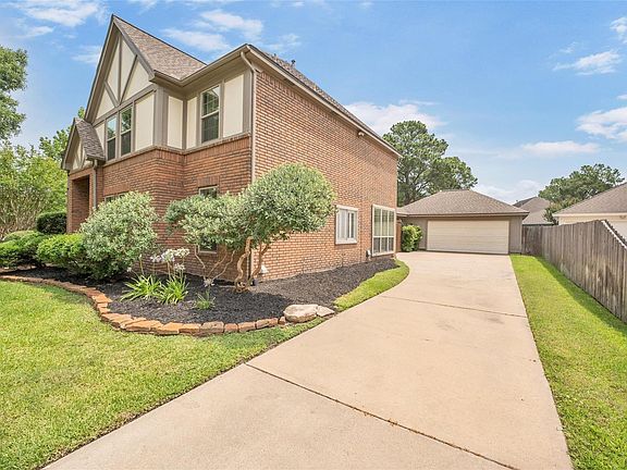 3rd image of 7318 Starbridge Dr