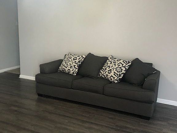 2nd image of 4414 W Patrick St