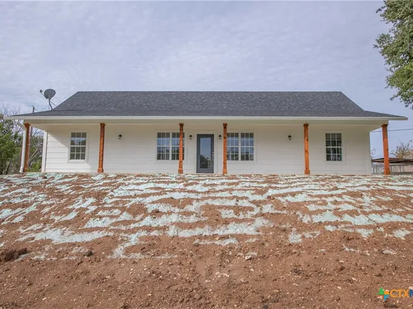 704 County Road 4126, Lampasas, TX 76550