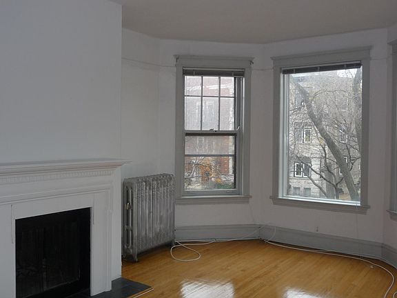 2nd image of 1403 W Cuyler Ave #3