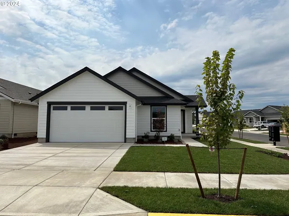1703 SE Salmonberry Ave #23, Dallas, OR 97338