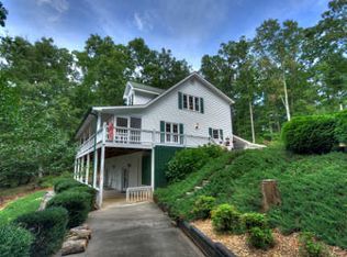 155 Weaver Dr, Blue Ridge, GA 30513