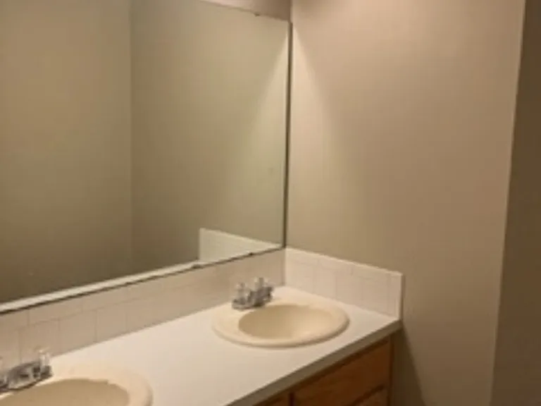 5713 Remington Way — Photo 3