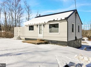 3736 Pricetown Rd, Fleetwood, PA 19522