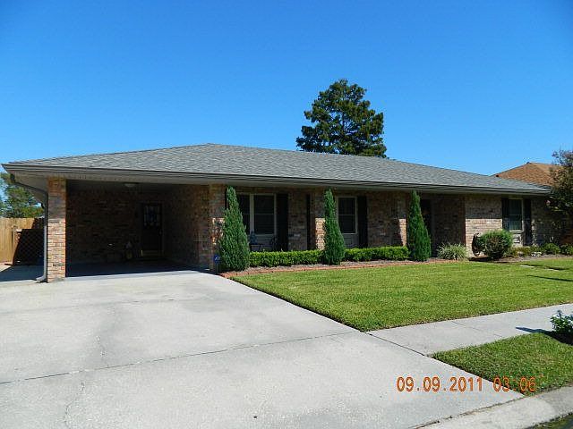 1st image of 211 Raywood Dr