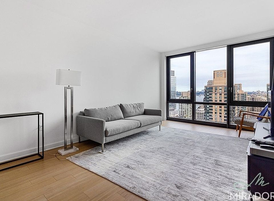 1st image of 21 W End Ave APT 2712