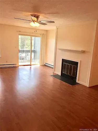 140 Kane St #B1