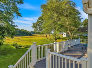 7 Sharon Ln, Old Saybrook, CT 06475