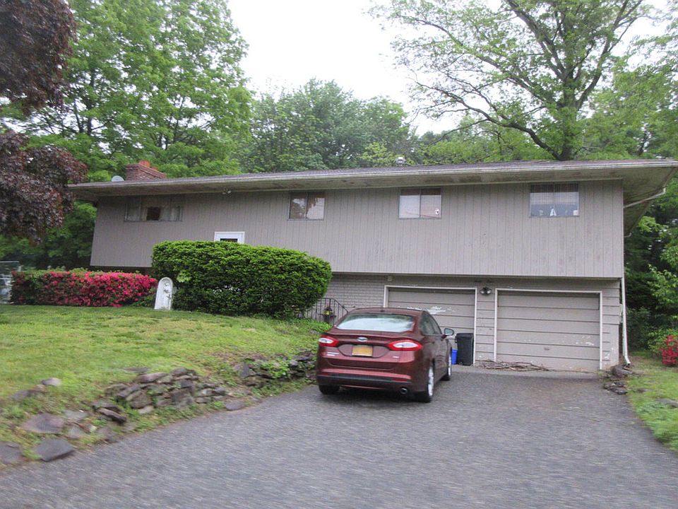 1st image of 44 Birchwood Ter