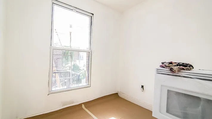 Rented by Nooklyn NYC LLC | media 23