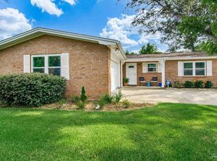 3830 Kingsberry Dr, Pensacola, FL 32504